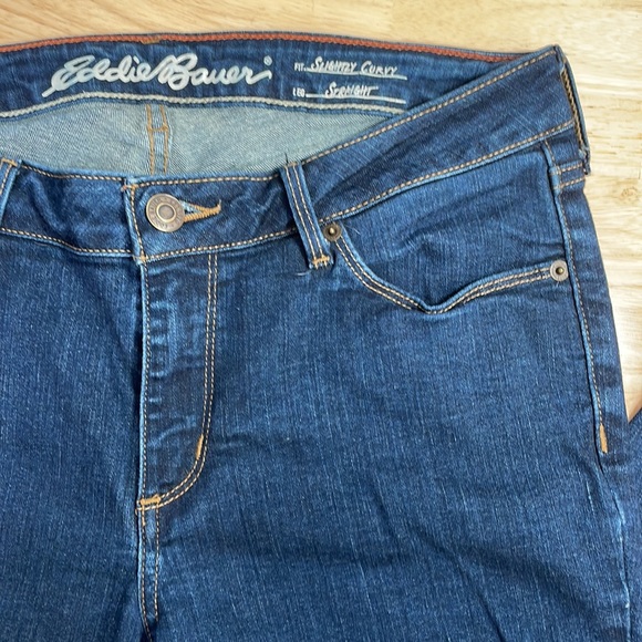 EDDIE BAUER SLIGHTLY CURVY~STRAIT LEG SPECIALLY DYED JEAN - Picture 2 of 10